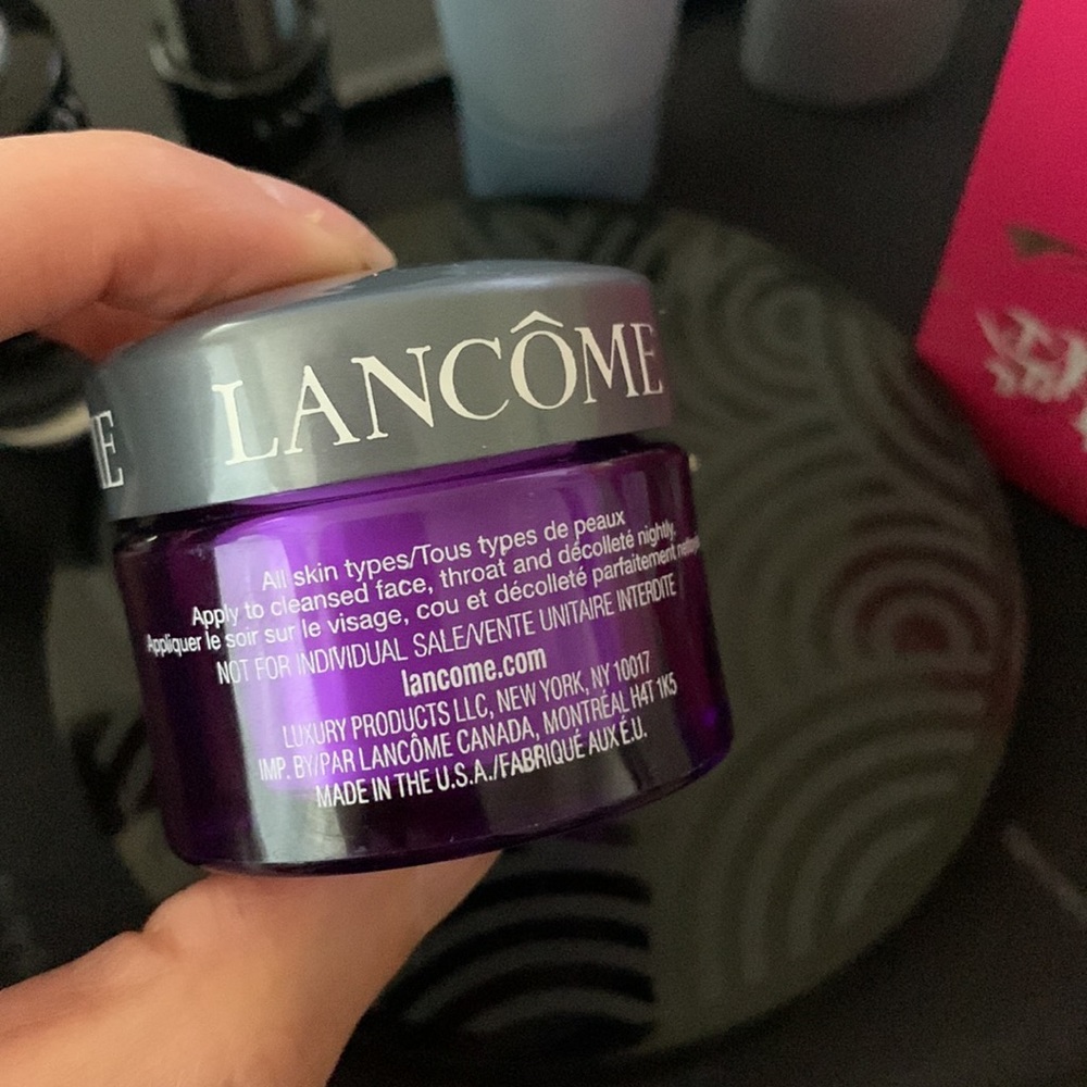 Lancome Renergie lift multi action night 0.5 oz - Picture 2 of 3